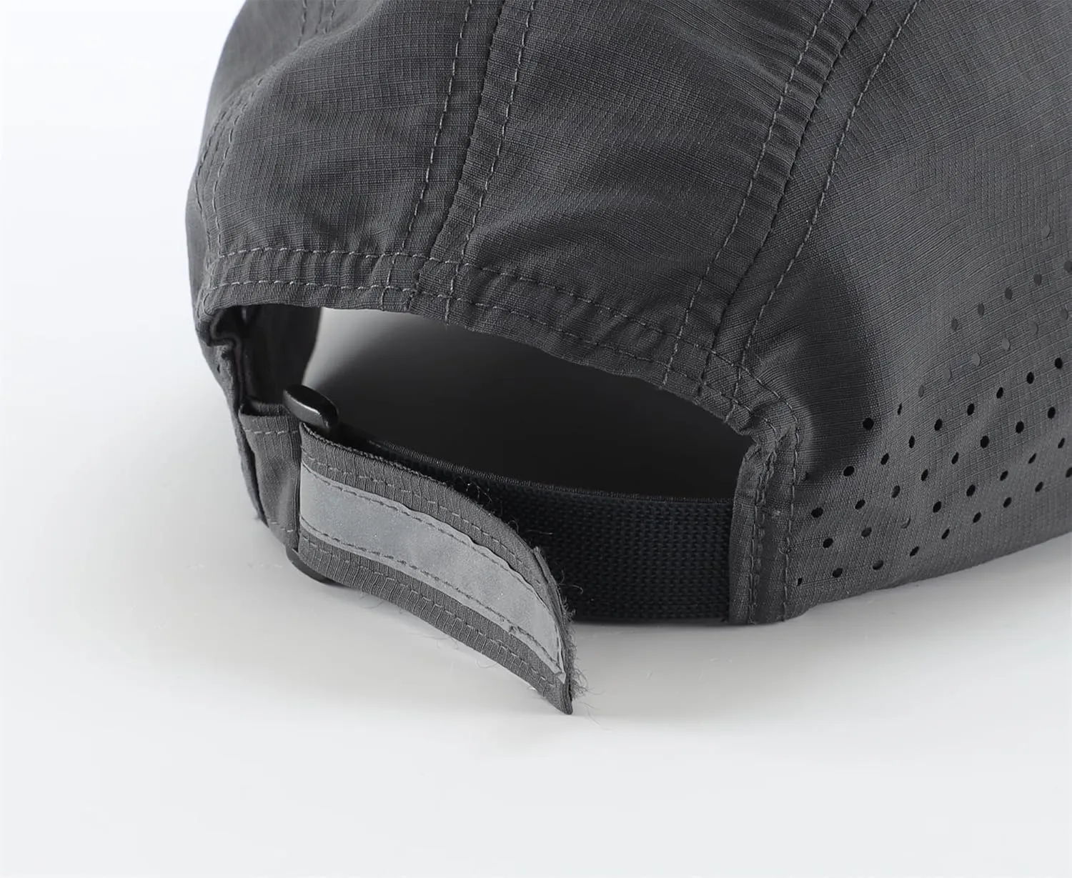 Connectyle Men's Breathable Run Hat Quick Dry Reflective Sport Cap Adjustable Lightweight Baseball Hat Unstructured Design