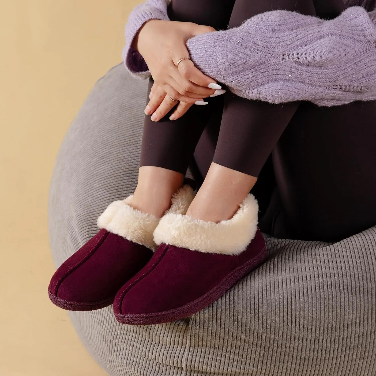 HomeTop Women's Closed-back Slippers Faux Wool Warm Non-slip Outdoor Indoor House Shoes with Fuzzy Collar